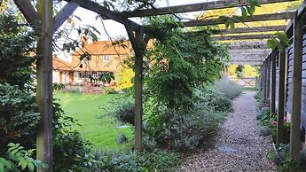 Iffin Farmhouse Accommodation