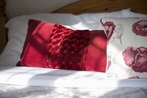 Iffin Farmhouse Accommodation