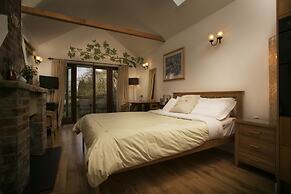 Iffin Farmhouse Accommodation