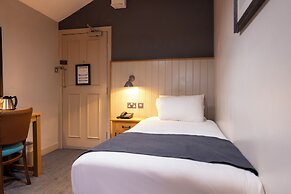 The Hartwood Hall Hotel by Greene King Inns