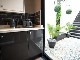 Amadeus Apartments