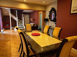 Amadeus Apartments