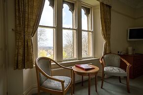 Farnley Tower Guesthouse