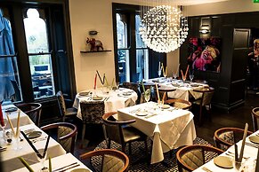 Farnley Tower Guesthouse