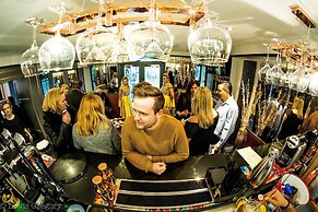 Farnley Tower Guesthouse