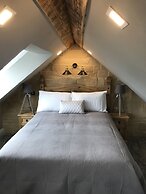 Farnley Tower Guesthouse