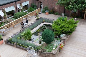 King Charles Hotel
