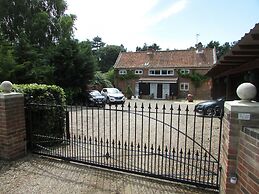 Decoy Barn