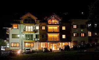 Chalet Laura Lodge Hotel