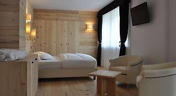 Chalet Laura Lodge Hotel