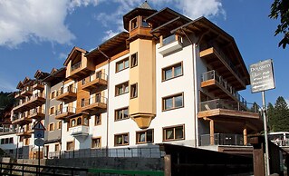 Chalet Laura Lodge Hotel