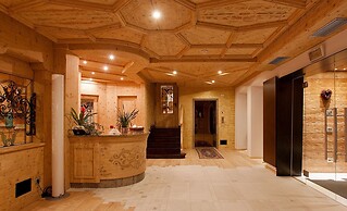 Chalet Laura Lodge Hotel