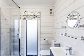 Roydon Marina Village