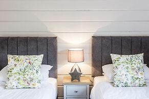 Roydon Marina Village