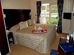 Phyllis Court Members Club