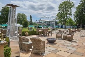 Phyllis Court Members Club