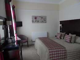 Phyllis Court Members Club