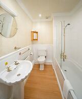 Derwent Manor Apartments