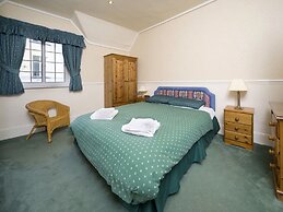 Derwent Manor Apartments