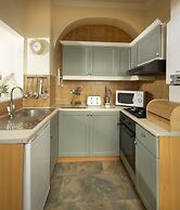 Derwent Manor Apartments