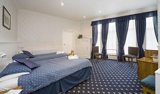 Derwent Manor Apartments