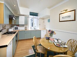 Derwent Manor Apartments