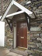 Derwent Manor Apartments