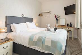 The Royal Hotel and Bar