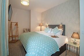 The Royal Hotel and Bar