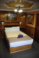 Cricklewood Lodge Hotel