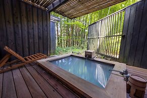 Kinnotake Sengokuhara - Adult Only