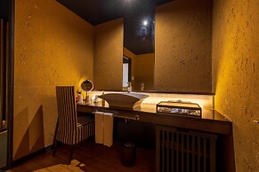 Kinnotake Sengokuhara - Adult Only