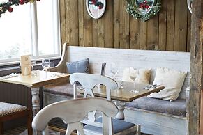 White Rabbit Hotel by Greene King Inns