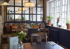 The Rose Revived - Chef & Brewer