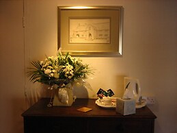 The Oxenham Arms
