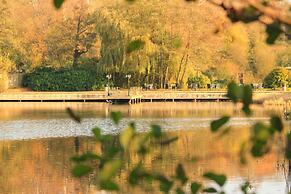 The Inn on the Lake Hotel