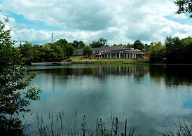 The Inn on the Lake Hotel