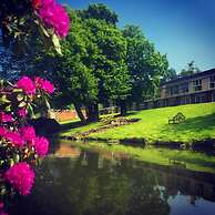 The Inn on the Lake Hotel