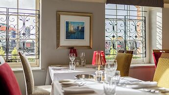 Ennios Boutique Hotel Rooms