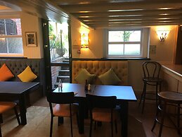 The Elizabeth House Hotel