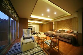 Asagirinomieru Yado Yufuin Hanayoshi