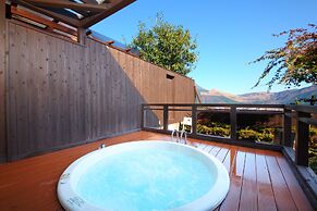 Asagirinomieru Yado Yufuin Hanayoshi