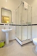 Stratford Limes Hotel