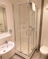 Stratford Limes Hotel