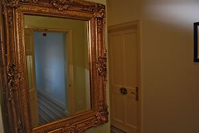 Stratford Limes Hotel