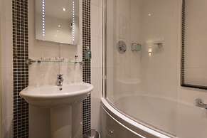 Stratford Limes Hotel