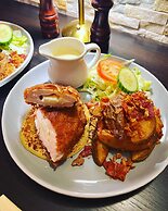 Pinehurst Lodge Hotel