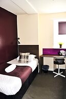 The Breadalbane Arms Hotel (Room Only)