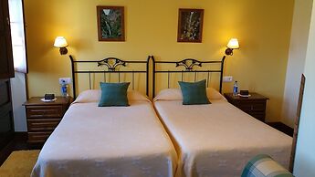 Casa De Aldea El Frade