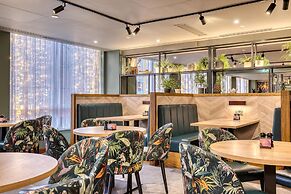 Premier Inn Glasgow Stepps - M80 J3